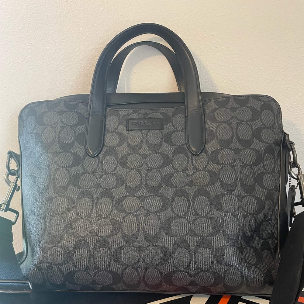 Signature small to medium laptop bag